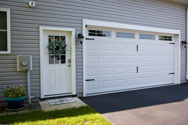 24/7 Emergency Garage Door Panel Replacement experts in D'Iberville, MS